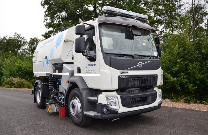 Debutta a IFAT la prima spazzatrice idrostatica Volvo con