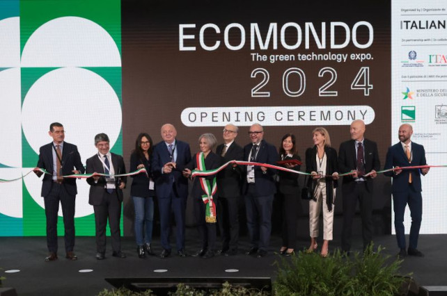 taglio del nastro a ecomondo 2024